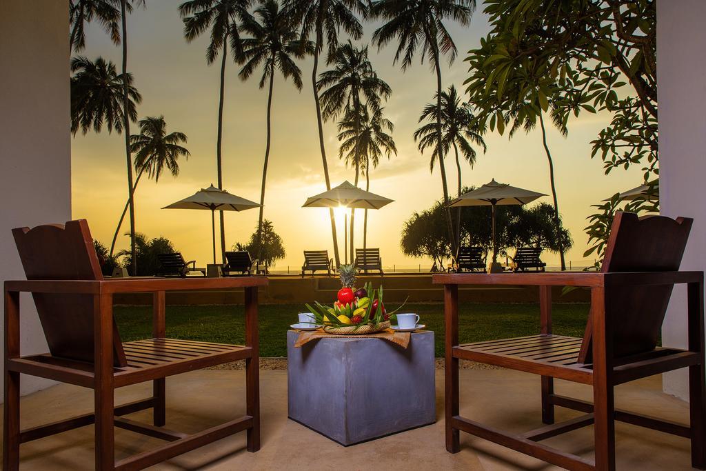 Grand Beach Wadduwa Exteriér fotografie